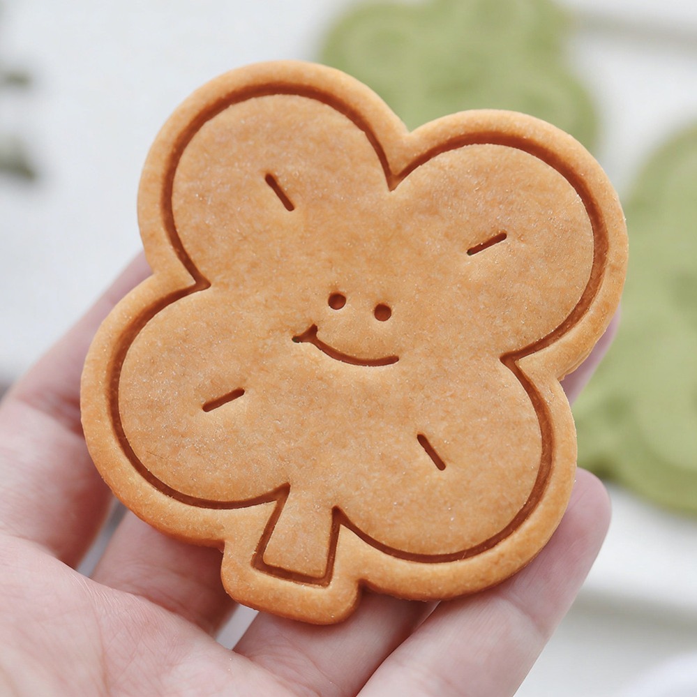 Lucky Four-Leaf Clover Cookie  - Kitchen Appliances For Baking recension och pris